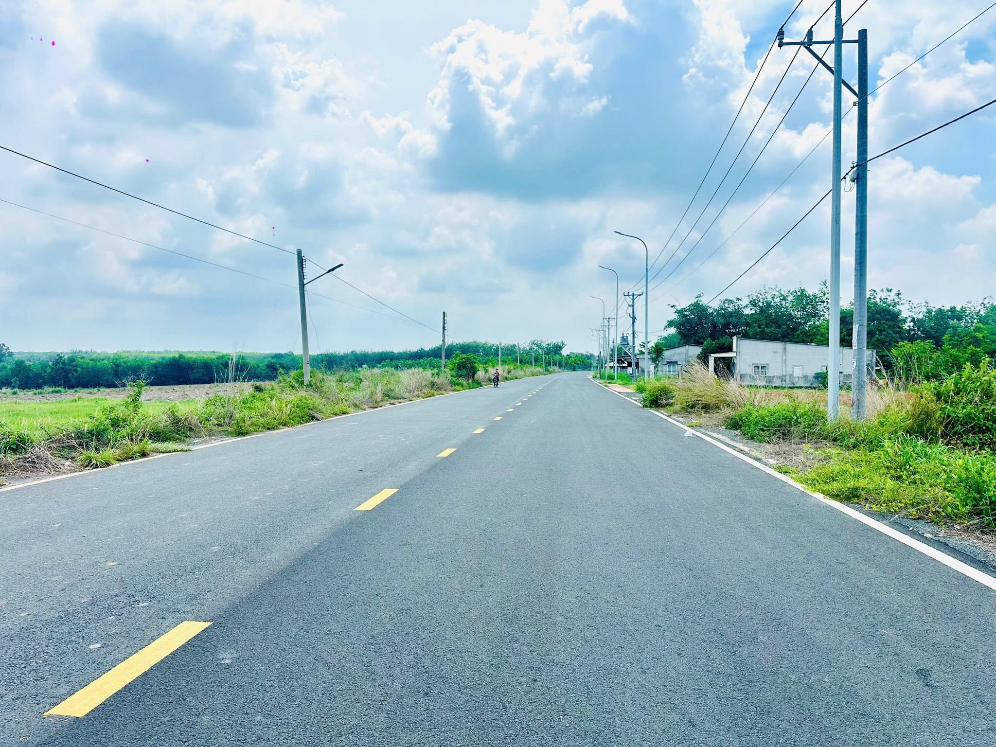 Đất Minh Thành, Chơn Thành hơn 1.300m2, đã phủ hồng, giá rẻ