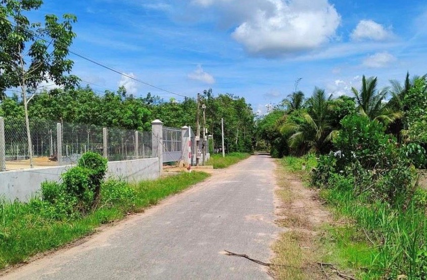 Đất Tây Ninh ngay sau UBND Tân Phong, đất chính chủ, thổ cư.