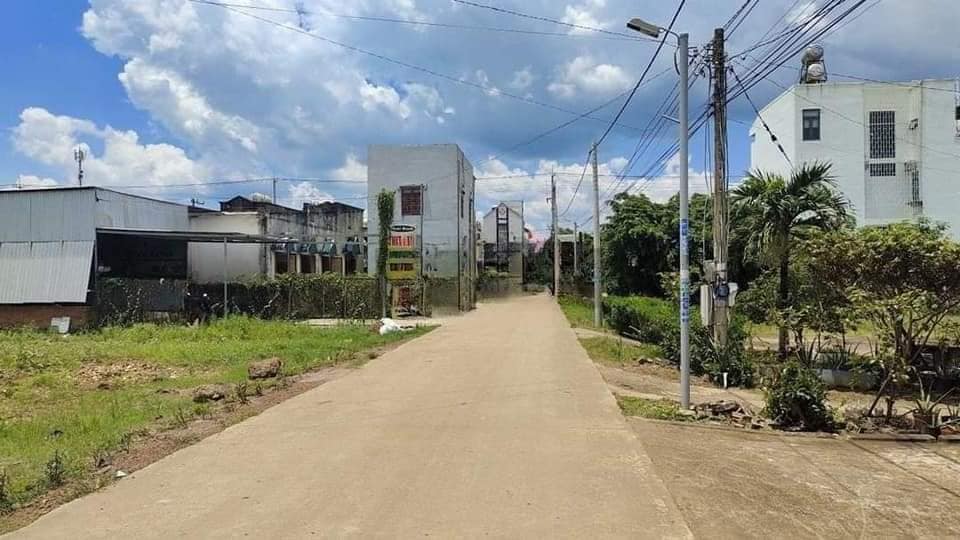 Bể nợ bán gấp 1.200m2 đất giá 260 triệu, đất thị xã sổ sẵn