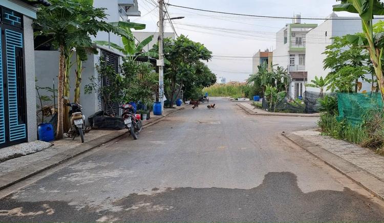 Nhiều lô đất nền Quận 9 giảm giá cả tỷ đồng