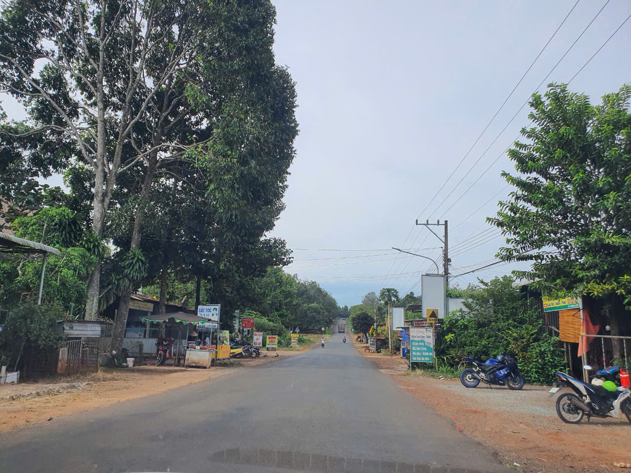 Bán đất Bình Phước TC ngay chợ đang cho thuê 2tr/tháng