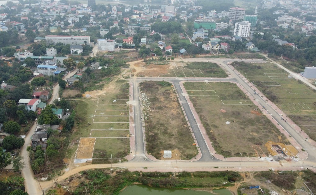 Bán đất Tái đinh cư Bình Yên, Thạch Thất mặt tiền, sổ sẵn