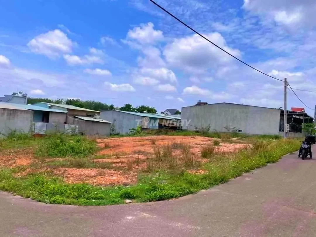 Bán đất Bình Phước 2 sào đất 2.200m2 có shr dân đông gần tỉnh lộ